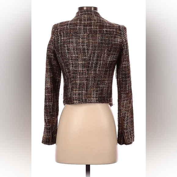 Stylish Fall Blazer - Picture 2 of 2